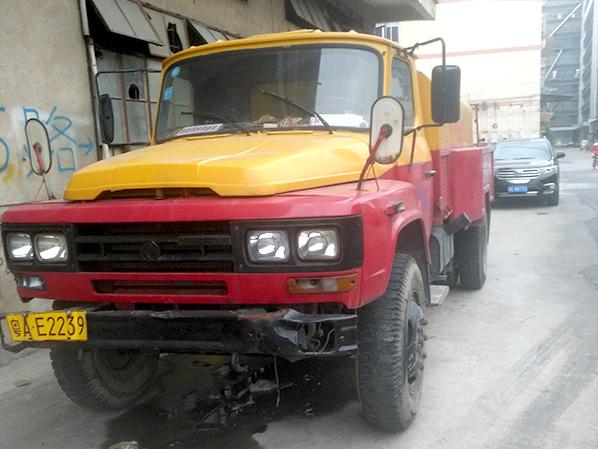 綠源清疏機(jī)械：尖頭高壓清洗車